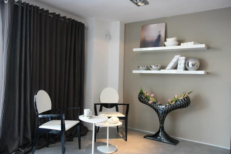 Calligaris Scaun Deja Vu Lemn Negru Lucios Tapițerie Piele Alb 2