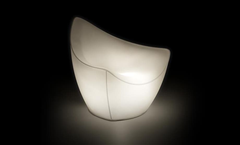 Vela Armchair 10