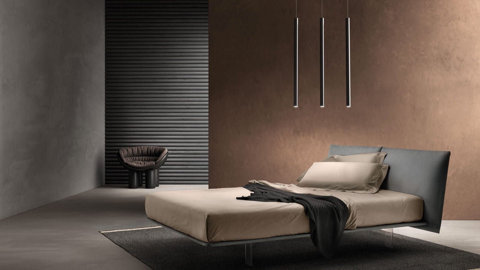 Pat Curious Self-Standing 4